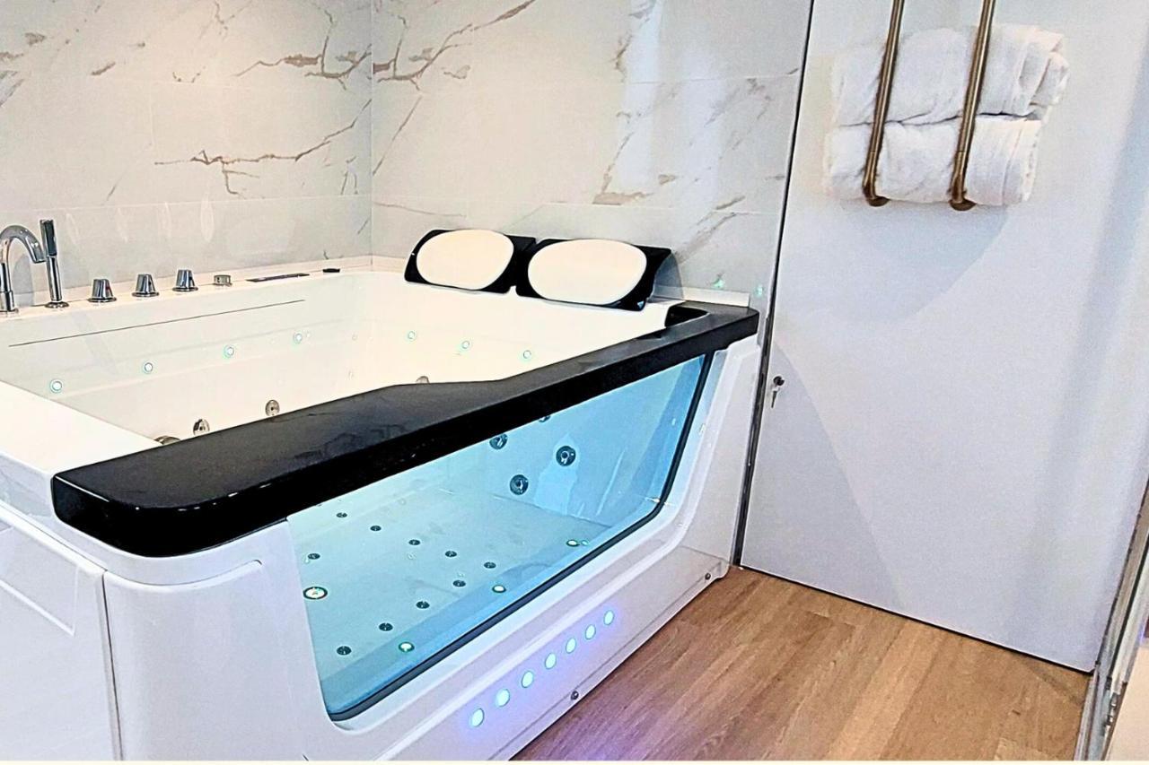 Artgold * Logement Haut De Gamme Spa Роан Экстерьер фото